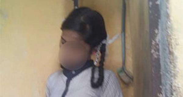 સુરતઃ ધો-9માં ભણતી વિદ્યાર્થિનીએ કેમ બાથરૂમાં દુપટ્ટાથી ખાધો ગળાફાંસો? જાણો ભાઇએ શું આપ્યું કારણ?