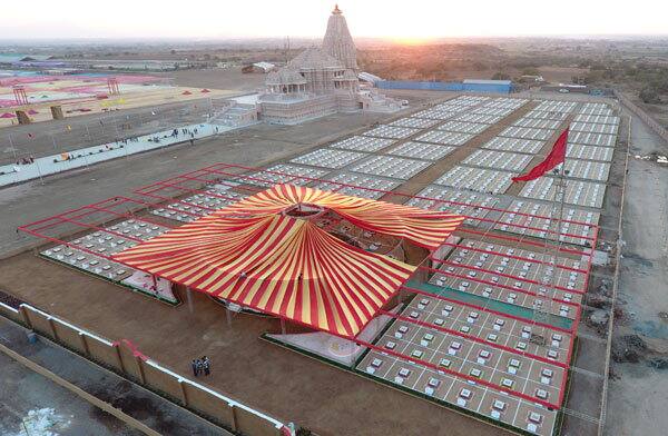 આ મહોત્સવ માટે રાજકોટ વહીવટી તંત્ર અને પોલીસ તંત્ર દ્વારા તૈયારીઓ કરી લેવાઈછે. પાંચ દિવસ ચાલનાર આ મહોત્સવમાં 10 થી વધુ એક્ઝિક્યુટિવ મેજિસ્ટ્રેટ , 700થી વધુ પોલીસ જવાનો ખડેપગે રહેશે. મંદિરમાં પ્રવેશ માટે 4 એન્ટ્રી ગેટ રાખવામાં આવ્યા છે જેથી લોકોનો વધુ ઘસારો એક સ્થળે ન થાય,