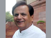 સુરતમાં અહમદ પટેલનું નિવેદન, કહ્યું યૂપીમાં કૉંગ્રેસ સપા સાથે ગઠબંધન કરી શકે છે