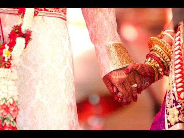 સમાજ શાસ્ત્રીઓનું માનવું છે કે આ એક ગંભીર સમસ્યા છે અને તે મહિલા-પુરૂષ વચ્ચેના ભેદભાવથી ઉદ્ભવી છે.