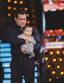 PICS: ‘બિગ બોસ’ના સેટ પર મામુજાન સલમાન ખાન સાથે આવ્યો આહિલ 