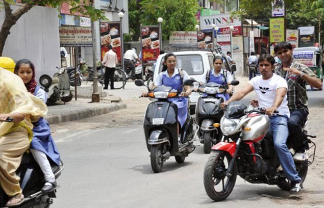યાદી અનુસાર વાહનમાલિક સિવાય અન્ય વ્યક્તિએ વાહન ચલાવતી વખતે નિયમભંગ કર્યો હશે, તો પણ વાહનનું રજિસ્ટ્રેશન રદ કરાશે. ટ્રાફિક પોલીસના આધારભૂત સૂત્રોએ જણાવ્યું હતું કે, જો કોઇ વાહનચાલક 5 વખત નિયમભંગ કરતા પકડાશે તો તેનું લાઈસન્સ તથા જે વાહનથી 5 વખત નિયમભંગ થયો હશે તે વાહનનું રજિસ્ટ્રેશન રદ થશે, સાથે સાથે વાહનના માલિકનું પણ લાઈસન્સ રદ થશે.
