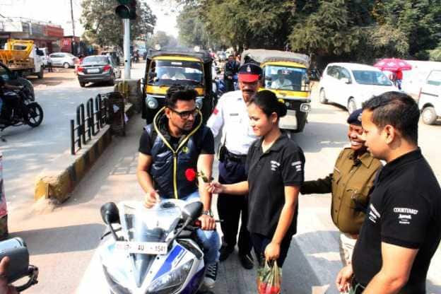 આ પાંચ નિયમ ભંગ બદલ થસે રજિસ્ટ્રેશન રદ્દ. - હેલ્મેટ ન પહેર્યું હોય - ઓવરસ્પીડ - ટ્રાફિક જંક્શનનો ભંગ - ઝિબ્રા ક્રોસિંગ ભંગ - સીટબેલ્ટ ન પહેર્યો હોય