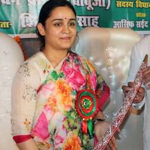 UP Election 2022: बीजेपी ने सपा संस्थापक मुलायम सिंह के घर में लगाई बड़ी सेंध, बीजेपी ज्वाइन करेंगी बहू अपर्णा यादव