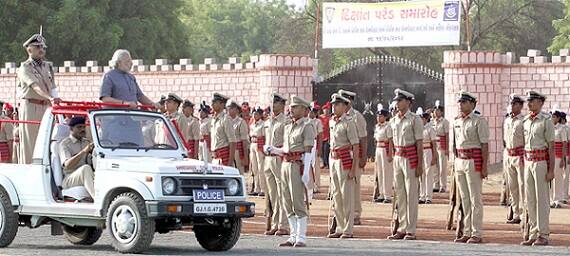આ સિવાય મયૂરધ્વજસિંહ જાડેજા (હેડ કોન્સ્ટેબલ કચ્છ), પાન્ડે શારદાપ્રસાદ ગોવિંદ પ્રસાદ (હેડ કોન્સ્ટેબલ એસઆરપી પીએફ ગ્રૂપ વડોદરા), શરીષકુમાર અમૃતલાલ ચૂડાસમા (કોન્સ્ટેબલ રાજકોટ રૂરલ), હરેશભાઈ ભરડા (ઈન્ટેલિજન્સ ઓફિસર આઈએનટી એચઓ ગાંધીનગર), બાબુલાલ રતીલાલ ગીલાતર (આસી. ઈન્ટેલિજન્સ ઓફિસર ગાંધીનગર) સમાવેશ થાય છે.