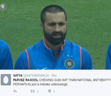 INDvsENG મેચમાં રાષ્ટ્રગાન દરમિયાન ચ્યુંઈગમ ચાવતા પરવેઝ રસૂલ પર ફડક્યા લોકો