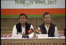 યુપી: અખિલેશ સાથે એક મંચ આવીને રાહુલે કહ્યું- અમે નફરતની રાજનીતિને રોકવા માગીએ છીએ