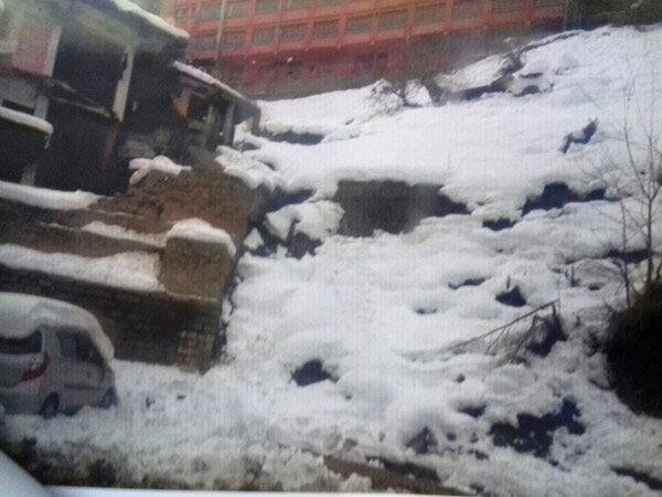 જુનાગઢમાં રહેતા અને ખેતી કરતા સાળા પંકજના લગ્ન થયા પછી પ્રવિણનું દિલ સાળાની સ્વરૂપવાન પત્ની પર આવી ગયું હતું. તેના સાળે પણ એખ સંતાન છે અને તેઓ પણ પોતાનું સુખી દાંપત્ય જીવી રહ્યા હતા. જોકે, પ્રવિણે સાળાની પત્ની પર દાનત બગાડ્યા પછી બધું જ બદલાઈ ગયું હતું. 