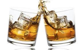 અરવલ્લીના વતની રવિ વિજય શાહની બેનના લગ્નનું ફંકશન હતું. આ દરમિયાન રવિ સહિત તેના મિત્રોએ આલિશાન બિલ્ડીંગના ફ્લેટ નંબર 1002માં દસમા માળે દારૂની મહેફિલ શરૂ કરી હતી. જેમાં દારૂ પિધા બાદ તોફાન કરતા કોઈએ કન્ટ્રોલ રૂમમાં જાણ કરી દીધી હતી.