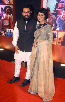 આમિરે આપી \'દંગલ\'ની સક્સેસ પાર્ટી, સની આવી પતિ સાથે, આલિયા-જુહી રહ્યા હાજર 