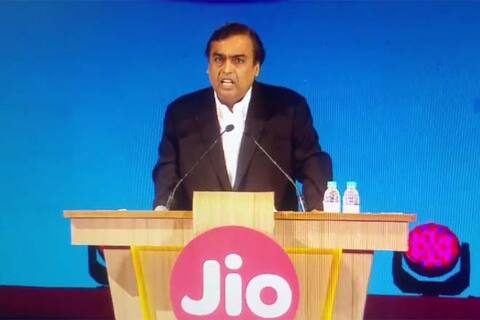 સરકારે RJio અને Paytmને ફટકારી નોટિસ, પોતાની એડમાં PMની તસવીરનો કર્યો હતો ઉપયોગ સરકારે RJio અને Paytmને ફટકારી નોટિસ, પોતાની એડમાં PMની તસવીરનો કર્યો હતો ઉપયોગ
