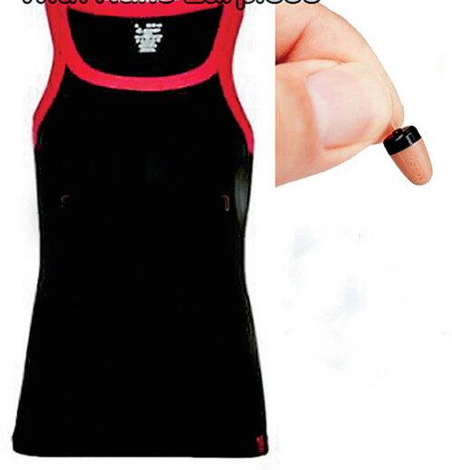 ઘટનાની મળતી માહિતી પ્રમાણે, રાજ્યમાં તલાટીની પરીક્ષા લેવાઈ હતી. જેમાં બે વિદ્યાર્થીઓ હાઈટેક ગેજેટ પહેરીને પરીક્ષાખંડમાં બેઠા પછી તેમને ધરેથી બે મહિલાઓ પેપર લખાવી રહી હતી. આ ઘટનામાં પોલીસે એક વિદ્યાર્થી અને ભાજપના યુવા મોરચાના પૂર્વ હોદ્દેદાર રમેશ નરશીભાઇ ગોલાણી તથા જયેશ વાસુદેવભાઇ પટેલની ધરપકડ દરમિયાન આ સમગ્ર મામલો બહાર આવ્યો છે.