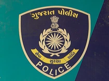 બિપિને એ પણ કબૂલ્યું કે કેનેડા એરપોર્ટ પર હિન્દૂ પટેલો મુસ્લિમોના પાસપોર્ટ પર જવાના હતા તેથી તેમની ઓળખ ના થઇ જાય માટે તેમને ખાસ પ્રકારે ટ્રેઇનિંગ પણ આપી હતી. પરિવાર મુસ્લિમ લાગે તે માટે ખાસ કેટલાક પગલા પણ લેવાયા હતા. બિપિને એક વ્યક્તિને મોકલવા 25 લાખ રૂપિયા વસૂલ્યા હતા.