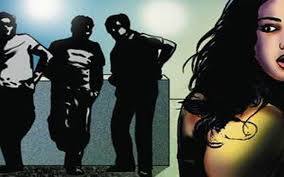 પોલીસે ફરિયાદના આધારે ગુનો દાખલ કરી નાશી છૂટેલા ધનજી કોળી અને બિજલ કોળીની સઘન શોધખોળ શરૂ કરી છે, પરંતુ હજુ સુધી આ બંને શખસનો કોઈ પતો લાગ્યો નથી. કચ્છમાં નલિયાકાંડ બાદ ફરી સામુહીક બળાત્કારની ઘટના બહાર આવતા લોકોમાં રોષની લાગણી જન્મી છે.