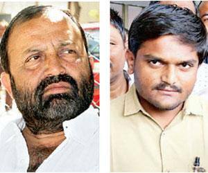 રાદડિયાએ એમ પણ કહ્યું કે પાસને વિઠ્ઠલ રાદડિયા સામે બોલવાનો હક્ક જ નથી. અમે એટલાં કામો કર્યા છે તેને કોઇ બોલવાનો કોઇ હક્ક જ નથી. ત્યાં જે કંઈ થયું એ અંદરો અંદરની લડાઇ હતી, જેની પોલીસ તપાસ થઇ રહી છે. તેમાં ક્યાં કોઇ ભાજપવાળાના નામ છે જ નહી. ભાજપની કોઈ સંડોવણી જ નથી.