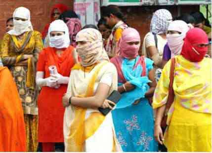 Heat Wave: આગામી પાંચ દિવસ ગરમી વધશે ? ગુજરાતમાં હવામાનનું લેટેસ્ટ અપડેટ આવ્યુ સામે Heat Wave: આગામી પાંચ દિવસ ગરમી વધશે ? ગુજરાતમાં હવામાનનું લેટેસ્ટ અપડેટ આવ્યુ સામે
