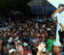 કરમસદમાં હાર્દિકનો કાળા વાવટા અને શાહી ફેંકી કરાયો વિરોધ, યુવા ભાજપનો કાર્યક્રમ કેવી રીતે ગયો ફ્લોપ? જાણો