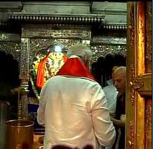 વારાણસીમાં મોદીનો રોડ શો પૂર્ણ, કાળભૈરવ અને વિશ્વનાથ મંદિરની પૂજા કરી જૌનપુર રવાના