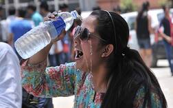 Heat Wave: લૂ પહોંચાડી શકે છે આંખોને નુકસાન, ગુમાવવી પડી શકે છે રોશની, રહો સાવધાન