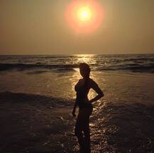 ગોવાના બીચ પર આમ મસ્તી કરી રહી છે આ એક્ટ્રેસ ,ઇન્સ્ટાગ્રામ પર પોસ્ટ કરી બીકિનીમાં તસવીરો 