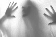 અમદાવાદઃ તાંત્રિકે યુવતીને નગ્ન કરી તેના આખા શરીરે અત્તર લગાવી દીધું ને પછી....