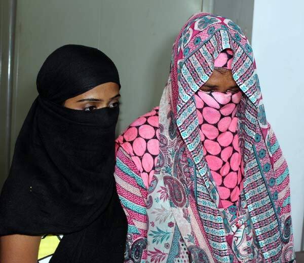 રીઝવાના અને અશ્વિની બંને શાર્પશૂટર રામદાસ સાથે સંકળાયેલી છે જ્યારે વિનિતની પ્રેમિકા ઝડપાઈ નથી. રીઝવાના જામનગરમાં રેકી કરવા માટે રામદાસ સાથે આવી ત્યારે તેની પાસે પિસ્તોલ હતી. રામદાસ રીઝવાનાને સાથે લાવ્યો હતો કે જેથી બંને કપલ લાગે અને કોઈને તેમના પર શંકા ના જાગે.