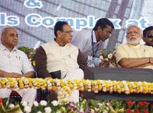 ભરૂચઃ રૂપાણી પ્રવચન આપવા ગયા કે નીતિન પટેલ તેમની ખુરશીમાં ગોઠવાઈ ગયા, પછી શું કર્યુ? જાણો વિગત