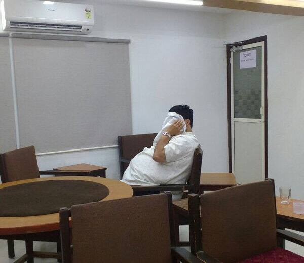 મોહનભાઇ હરજીભાઇ રબારી (રહે. રબારીવાસ ગોતા ગામ), મહેશસિંગ રામકરણસિંગ સિંગ (રહે. પર્લ એપાર્ટ. શ્યામલ), ગિરીશભાઇ રતિલાલ ઠક્કર (રહે. રોઝવૂડ ટાવર, આનંદનગર), રમેશ કાનજી ઠાકોર (રહે. નારણપુરા, જૂના ગામ), હેમલ વસંતભાઇ શાહ (રહે. ચોરાવાળી માતાની પોળ, સરખેજ), આશિષ બાબુભાઇ પટેલ (રહે. સેન્ટોસા બંગલોઝ, ભાડજ), જગદીશ પ્રેમજીભાઇ ઝાલેરા (રહે. પટેલ વાસ, જોધપુર ગામ) સુનીલ ઉદેસિંગ ઠાકોર (રહે. નારણપુરા, જૂના ગામ) નો સમાવેશ થાય છે.