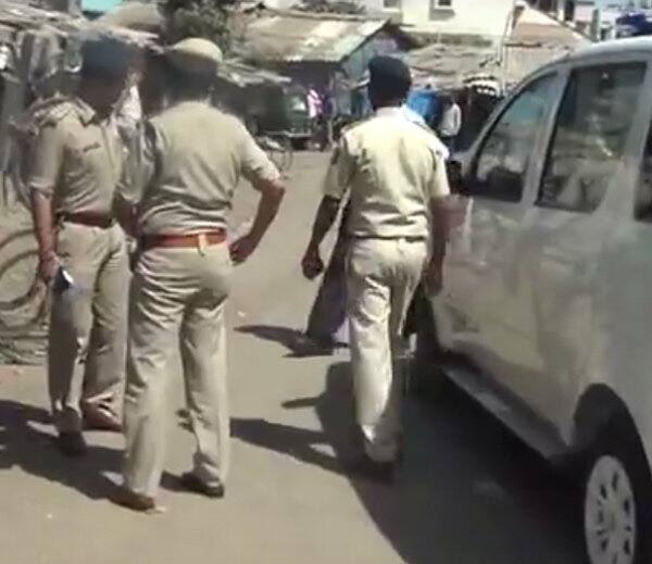 લિંબાયતના પર્વત ગામ ખાતે ખાડી ફળિયામાં રહેતા અને હજીરાની એક ખાનગી કંપનીમાં કામ કરતાં સંજય ચૌધરીએ આજે પોતાના પાંચ વર્ષીય હત્યા કરી નાખી હતી. વહેલી સવારે સૂતેલા એલેક્સને ગળાંના ભાગે પિતા સંજયે તિક્ષ્ણ હથિયાર વડે ઘા મારી મોતને ઘાટ ઉતારી દીધો હતો. જ્યારે પોતે પણ હાથના ભાગે ચપ્પુ ફેરવી આપઘાતનો પ્રયાસ કર્યો હતો. 