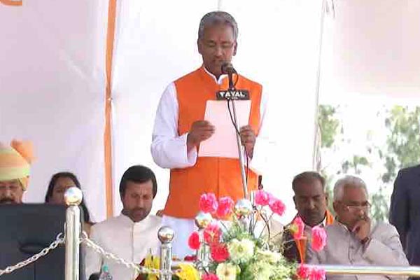 ત્રિવેન્દ્રસિંહ રાવતે ઉત્તરાખંડના CM પદના લીધા શપથ, PM મોદી પણ રહ્યા હાજર