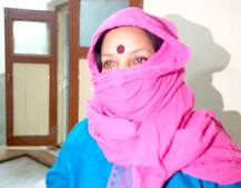 \'ડિરેક્ટર મારી સાથે સેક્સની જ વાતો કરી છેડતી કરે છે\', આણંદની પ્રતિષ્ઠિત સંસ્થાની ઘટના