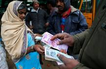 IN PICS: આજે નાણાંકીય વર્ષનો છેલ્લો દિવસ, જાણો આજ પછી ક્યા-ક્યા કામ નહીં થઈ શકે...