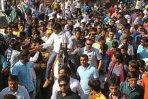  મોરબીમાં હાર્દિક પટેલે યોજ્યો રોડ શો, ઘોડા પર આ રીતે કરી એન્ટ્રી