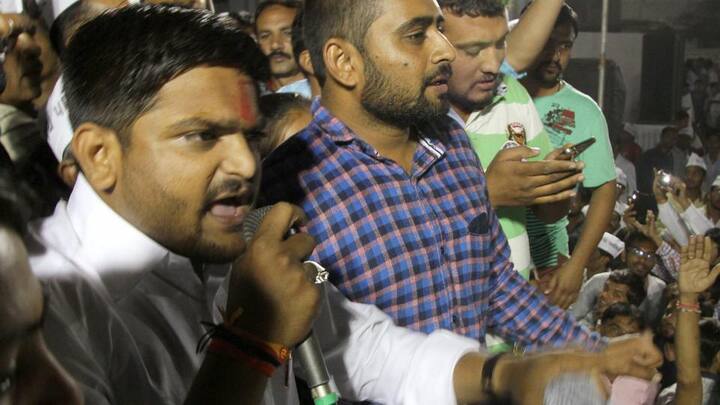  મોદી 17 એપ્રિલના રોજ દીનોદ-બોરીદ્રા-કાંટવા સિંચાઈ યોજનાનું ખાતમૂહર્ત કરશે. બાદમાં વ્યારા ગામ અને તાપી જિલ્લા માટેની પાણી પુરવઠા યોજનાનું લોકાર્પણ પણ કરશે. લોકાર્પણ બાદ વડાપ્રધાન મોદી જાહેરસભાને સંબોધશે. બપોરે એક વાગ્યે સેલવાસમાં દિવ્યાંગોને કીટ વિતરણ કાર્યક્રમમાં ભાગ લેશે. 