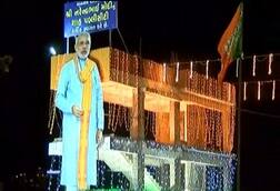 PM મોદીના આગમન પહેલા સુરતને દુલ્હનની જેમ શણગારાયું
