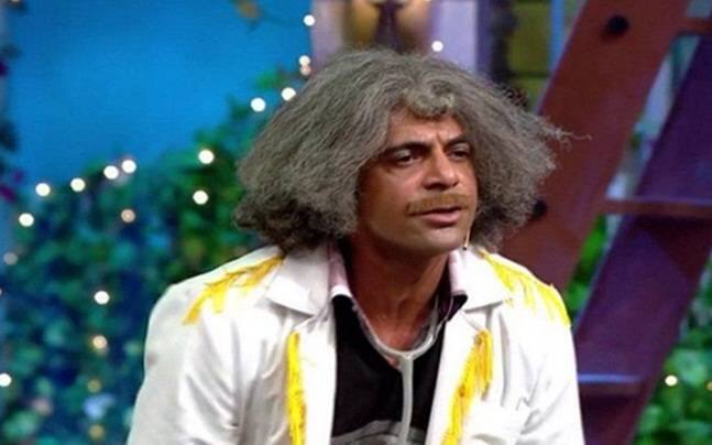 બીજી બાજુ ડોક્ટ મશૂર ગુલાટી અને રિંકુભાભીના પાત્રમાં સુનીલ અલગ-અલગ જગ્યાએ પરફોર્મ કરી રહ્યો છે. દિલ્લીમાં લાઈવ શો, ઉપરાંત ઈંડિયન આઈડલના ગ્રાંડ ફિનાલેમાં પણ પરફોર્મ કર્યુ હતું. 