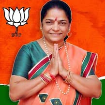 ભૂજ: ભાજપના મહિલા ધારાસભ્ય નીમાબેન આચાર્યની કાર પર અજાણ્યા શખ્સોનો હુમલો