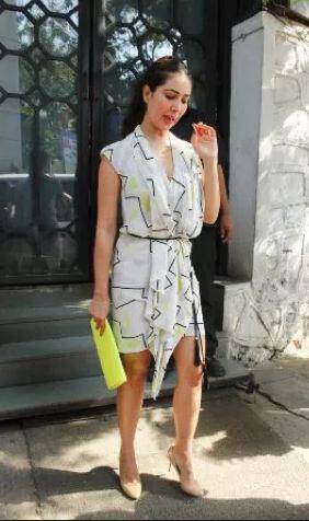 કિમ શર્મા 