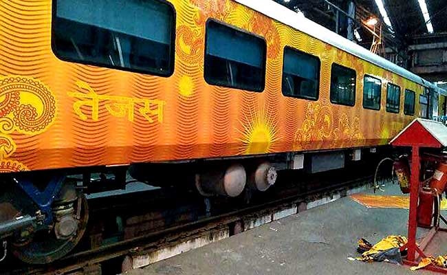 Tejas Express News, Mumbai Central- Ahmedabad Tejas Express round has been increased to 5 days Tejas Express: अब हफ्ते में 5 दिन कर पाएंगे तेजस एक्सप्रेस का सफर, इस रूट पर बढ़ाए गए ट्रेन के फेरे