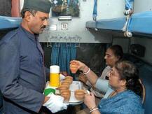 રેલવેએ 100 ગ્રામ દહીં 972માં, 1 લીટર રિફાઈન્ડ 1241માં ખરીદ્યું