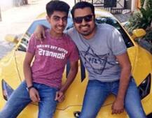 ગુજરાત કોંગ્રેસના ક્યા ધારાસભ્યે દીકરા માટે ખરીદી સાડા ચાર કરોડની લેમ્બોર્ગિની કાર ? જાણો વિગત