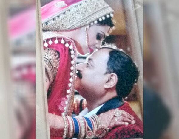 ઘાયલ મોનિકાની માતાએ જણાવ્યું હતું કે, પુત્રીના પ્રથમ લગ્ન તૂટ્યા બાદ તે એકલી પડી ગઇ હતી. સંજય કેડિયા ફેસબુક મારફતે મારી પુત્રીના સંપર્કમાં આવ્યો હતો. બાદમાં તેને ઘરે આવતો રહેતો હતો. 