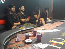 અમદાવાદ: ક્લબમાં પોકરનો જુગાર રમતા 20ની ધરપકડ, જુગાર ધામમાં યુવતીઓનો પણ થતો હતો ઉપયોગ