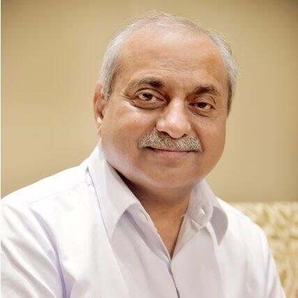 નીતિન પટેલે જણાવ્યું હતું કે, સરકાર પાટીદાર સમાજ ઉપરાંત તમામ સમાજ માટે ખુલ્લું મન ધરાવે છે. કોઇ પણ સમાજ, સમૂહ અને પ્રજા પોતાના વાજબી પ્રશ્નો, સમસ્યા કે રજૂઆતો માટે સરકાર સાથે વાટાઘાટો માટે આવી શકે છે.