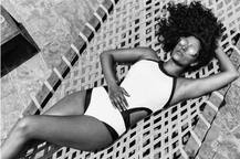 ‘મિર્ઝયા’ની એક્ટ્રેસ સૈયામીએ સ્વિમસૂટમાં કરાવ્યું Hot ફોટોશૂટ, શેર કરી તસવીરો