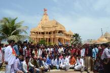 ઠાકોર સેના દ્વારા સોમનાથ મંદિરમાં ધ્વજારોહણ કર્યું, ટ્રસ્ટે અલ્પેશ ઠાકોરને શાલ ઓઢાડી