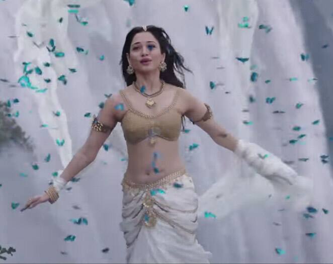 ‘બાહુબલી’ ફિલ્મમાં અવંતિકાનો રોલ કરવા બદલ તમન્ના ભાટિયાને પણ 5 કરોડ રૂપિયા મળ્યા છે.