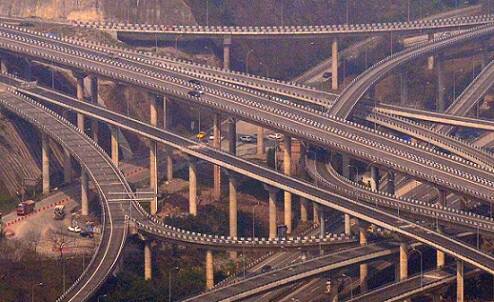 અનોખા ઓવરપાસ પર કેટલાંક નેવિગેશનને પણ ટ્રાય કરવામાં આવ્યા છે. જેમાં કેટલાંક સફળ થયા છે તો કેટલાંક ફેલ પણ થયા છે. જે સિસ્ટમ ફેલ થઇ છે તેમાં કંપનીએ જરૂરી બદલાવ કરવાનો રહેશે.