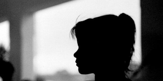 અમદાવાદઃ પાટણની પંદર વર્ષની રેપપીડિતા સગીરાને ચાર મહિનાના ગર્ભપાત માટે ગુજરાત હાઇકોર્ટે મંજૂરી આપી દીધી છે. હાઇકોર્ટે સગીર બાળાને સોલા સિવિલ હોસ્પિટલ ખાતે ગર્ભપાતની પ્રક્રિયા નિષ્ણાત તબીબોની પેનલના માર્ગદર્શન હેઠળ હાથ ધરવાનો આદેશ આપ્યો હતો. સગીરાને સારવાર માટે જરૂરી દવા અને અન્ય સહાય પણ પુરી પાડવાનો આદેશ કોર્ટે સતાવાળાઓને આપ્યો હતો.