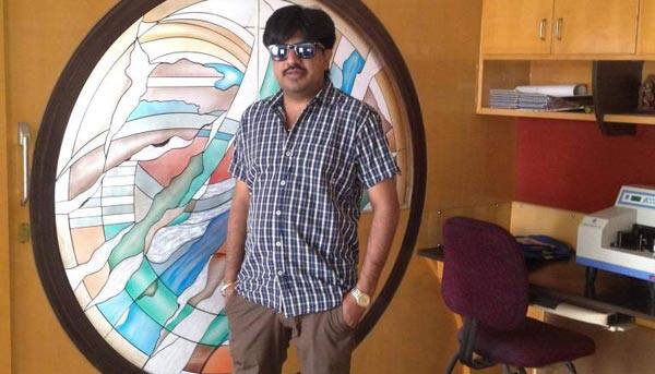 રાજકોટના છેવાડાના વિસ્તારમાં લાવ્યા પછી યુવકે સગી બહેનને બંદૂકના ભડાકે દીધી હતી.આ પછી મૃતદેહને વતન લઇ જઇ બારોબાર અગ્નિસંસ્કાર કરી નાખ્યા હતા. અરજીની ગંભીરતા ધ્યાને લઇને કમિશનર અનુપમસિંહ ગેહલોતે ક્રાઇમબ્રાંચને તપાસનો આદેશ કર્યો હતો. ક્રાઇમબ્રાંચે બનાવની તલસ્પર્શી તપાસ શરૂ કરી હતી. 